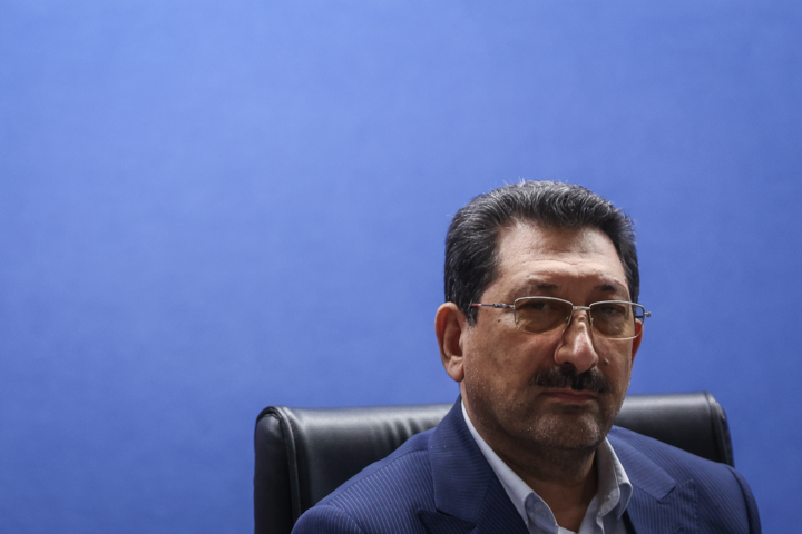 اتابک وزارت صمت بر ممنوعیت واردات کالاهای خارجی دارای مشابه تولید داخل اصرار دارد