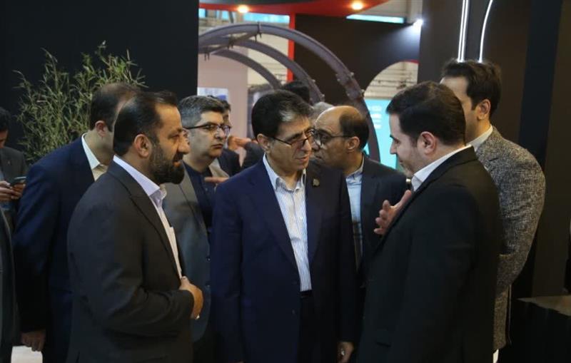 تقدیر مدیرعامل شستا از نقش راهبردی ذوب‌آهن اصفهان در توسعه زیرساخت‌های كشور