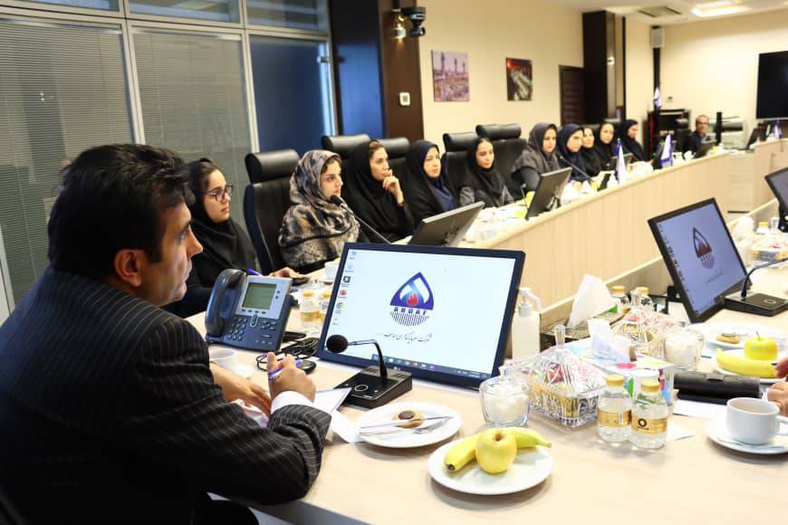 شناسایی توانمندی‌های زنان شاغل در گروه اهداف اولویت مدیریت جدید است