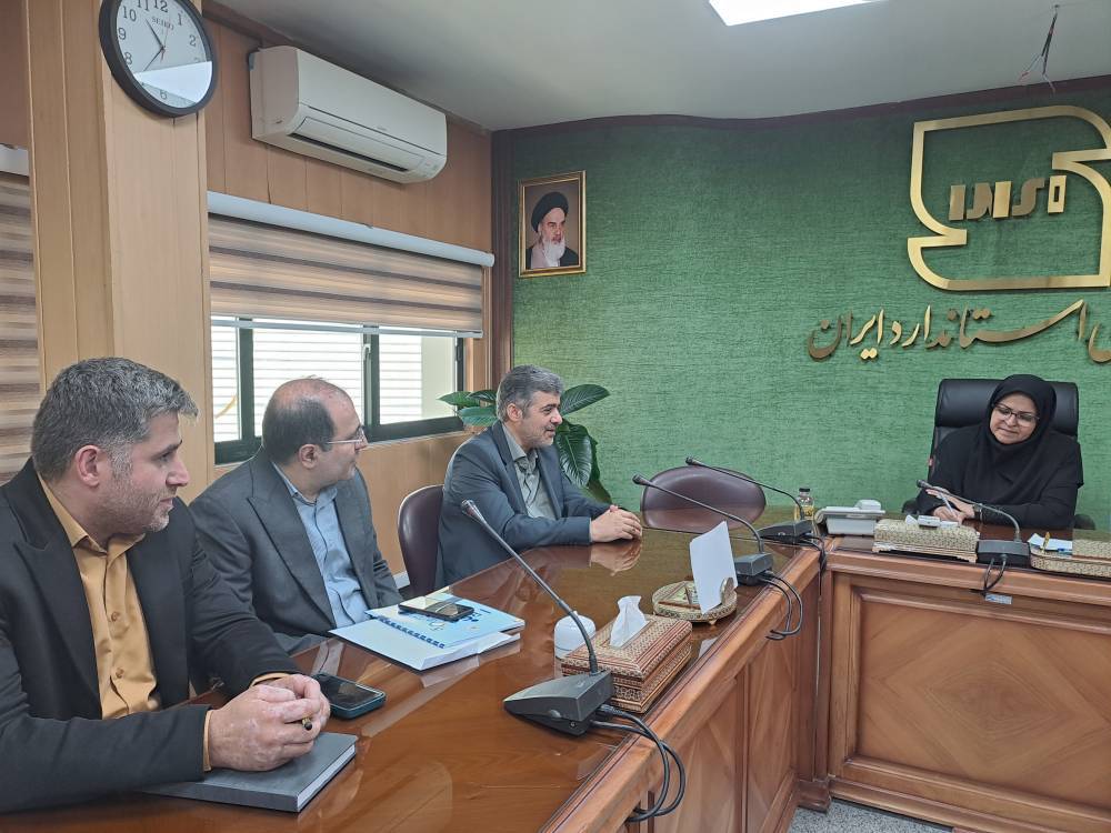 در دیدار رئیس مرکز آمار ایران با رئیس سازمان ملی استاندارد مطرح شد: تاکید بر استاندارد سازی داده‌ها در سرشماری عمومی نفوس و مسکن ثبتی مبنا