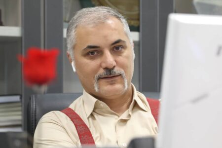 ​مجری سابق شبکه؛ «نماینده صالح» باشید نه «ماشین هوار»!