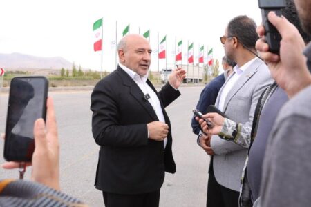 ماکو آن‌گونه که باید شناسانده نشده است