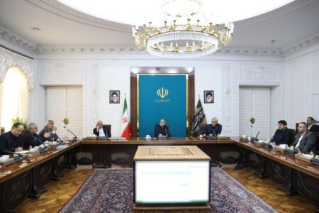 پزشکیان: تسریع در اجرای قانون مالیاتهای مستقیم و برخورد با دستگاههای متخلف ضروری است