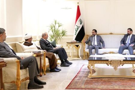 سفیر ایران و رئیس پارلمان عراق تقویت روابط فیمابین را بررسی کردند