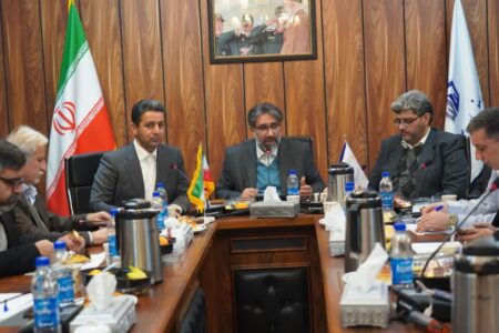 هیئت رئیسه سال سوم دوره اول در دهمین اجلاس شورای مرکزی مجمع مشاوران نمایندگان مجلس انتخاب شدند