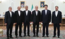 پزشکیان در آیین بدرقه ۵ سفیر جدید ایران: منافع هیچ کشوری با زیاده‌خواهی تأمین نمی‌شود
