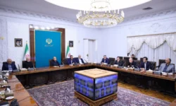 پزشکیان: سیاست مدیریت مصرف بر پایه اعتماد عمومی و مشارکت اجتماعی باشد