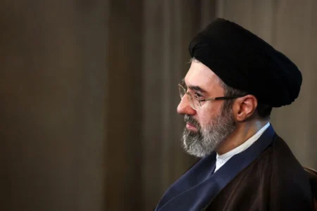 پیام رهبر معظم انقلاب اسلامی به مناسبت هفته وحدت