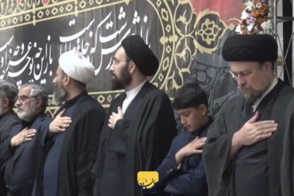 ویژه‌برنامه عزاداری دهه پایانی صفر در آستان مقدس حضرت امام خمینی(س)/ فیلم را ببینید