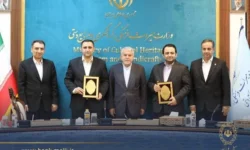 شتاب‌بخشی به توسعه گردشگری در کشور با سرمایه‌گذاری بانک ملی ایران