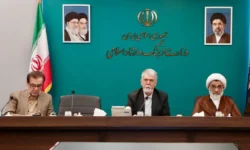 وزیر فرهنگ: فاجعه مدرسه میناب پرچم مظلومیت ایران و سلاحی بازدارنده در برابر جنگ‌های غلط است