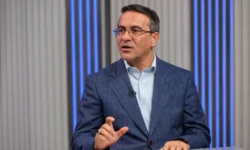 تغییر ساعت کاری ادارات و بانکها از فردا؛ ۸ تا ۱۳ و شناورسازی برای مادران دارای فرزند زیر ۶ سال