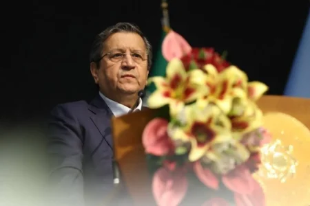 تامین ۱۸ میلیارد دلار ارز در اوج تحریم‌ها/ سناریوی فروپاشی اقتصادی شکست خورد