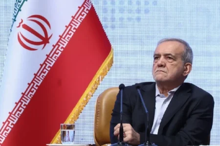 پزشکیان: حمایت از محرومان و صیانت از سرمایههای ملی، اولویت حکمرانی است