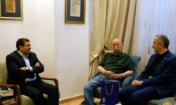 قدردانی استاد علی نصیریان از خدمات بیمه آسیا به اهالی فرهنگ و هنر