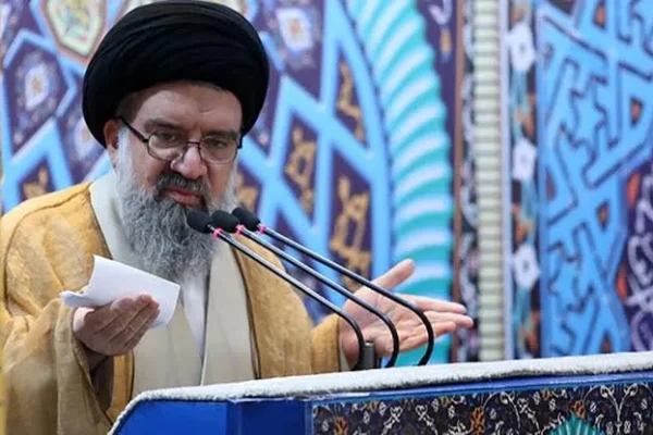 آیت الله خاتمی: ایران خار چشم و استخوان در گلوی آمریکا استز