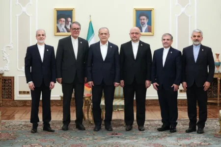 حامل پیام برادری، دوستی و وحدت باشید
