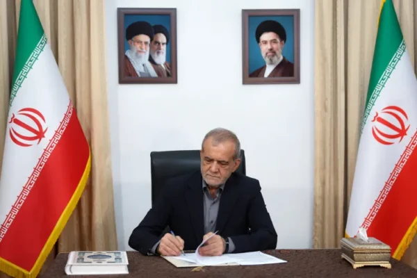 نماز تجلی پیوند عمیق انسان با خدا و از جلوه‌های روشن بندگی و عبودیت الهی است
