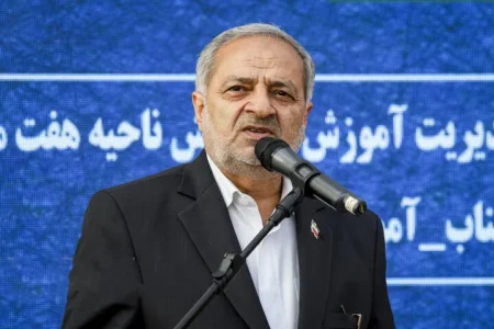 تصمیم درباره غیرحضوری‌شدن مدارس، متناسب با شرایط هر استان اتخاذ می‌شود