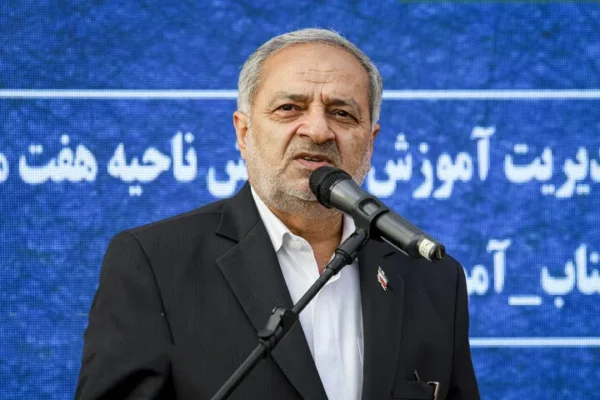تصمیم درباره غیرحضوری‌شدن مدارس، متناسب با شرایط هر استان اتخاذ می‌شود