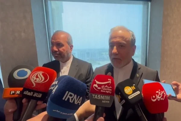 در برابر تهدیدها بههیچوجه سر خم نمیکنیم