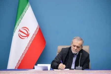 پزشکیان قهرمانی کشتی فرنگی زیر ۲۳ سال جهان را به ملت ایران تبریک گفت